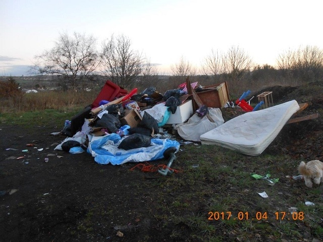 Luke Scanlon fined for rubbish dumped on Low Crompton Road, in Royton Luke Scanlon fined for rubbish dumped on Low Crompton Road, in Royton