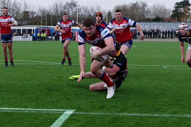 Centre Matt Reid in full flow