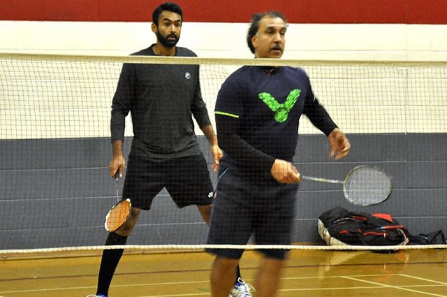 Muhammad Alamgir and Tariq Mahmood (front) in action Muhammad Alamgir and Tariq Mahmood (front) in action