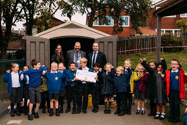 Pictured with school pupils are (left to right): Tiffany Chevis, Marketing Executive, Simple Life, Ian Mason, Headteacher, Mills Hill Primary School and Matthew Townson, Development Director, Simple Life.
Pictured with school pupils are (left to right): Tiffany Chevis, Marketing Executive, Simple Life, Ian Mason, Headteacher, Mills Hill Primary School and Matthew Townson, Development Director, Simple Life.
