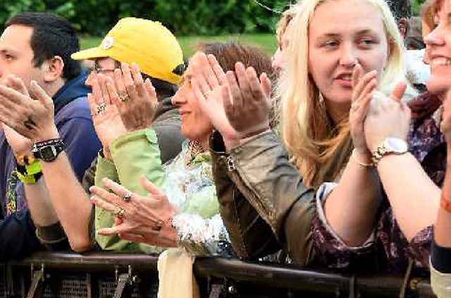 It’s claimed traditional clapping can cause issues for students with autism, sensory issues or deafness