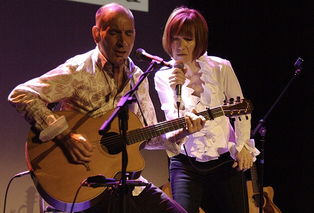 Kiki Dee and Carmelo Luggeri in full flow Kiki Dee and Carmelo Luggeri in full flow