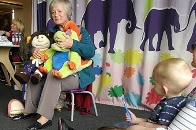 Cheryl Howarth, the Dental Playbox Facilitator at Oldham Library Cheryl Howarth, the Dental Playbox Facilitator at Oldham Library