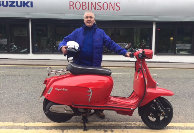 Simon Smedley checks out a brand new Royal Alloy GP200, courtesy of Robinson's of Rochdale Simon Smedley checks out a brand new Royal Alloy GP200, courtesy of Robinson's of Rochdale
