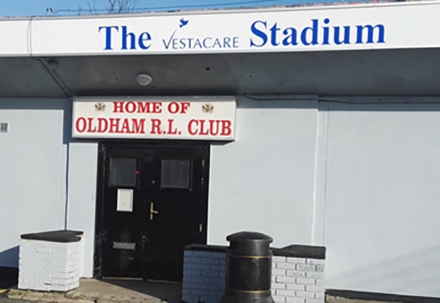 Former Oldham player and coach Eric Fitzsimons died in a Rochdale nursing home