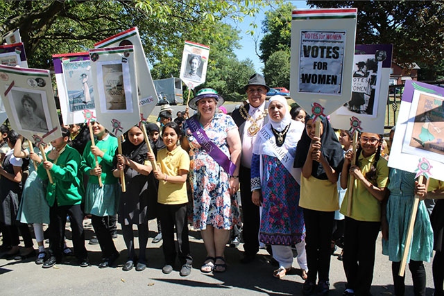 The Mayor of Oldham, Councillor Javid Iqbal, has been celebrating the centenary of the 1918 Representation of the People Act with local children The Mayor of Oldham, Councillor Javid Iqbal, has been celebrating the centenary of the 1918 Representation of the People Act with local children
