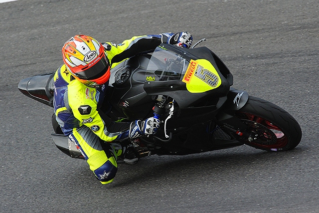 Ash Beech in action at Cadwell Park