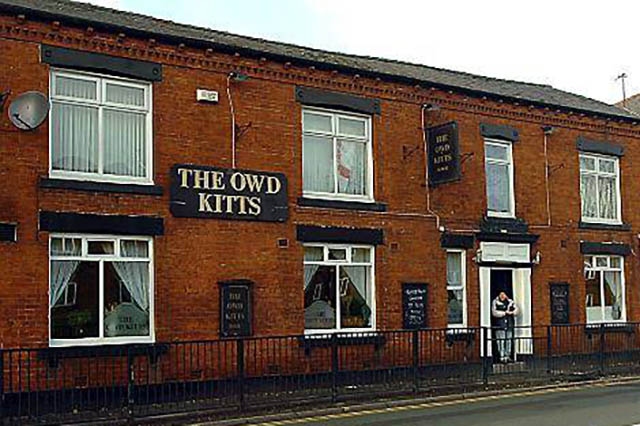 The Owd Kitts pub on Glodwick Road in Oldham - closed in 2011 The Owd Kitts pub on Glodwick Road in Oldham - closed in 2011