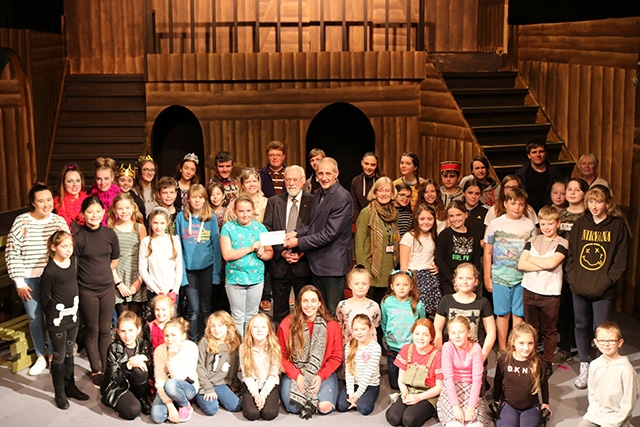 Solidarity Lodge present a cheque to PH2Youth at the end of their Christmas show