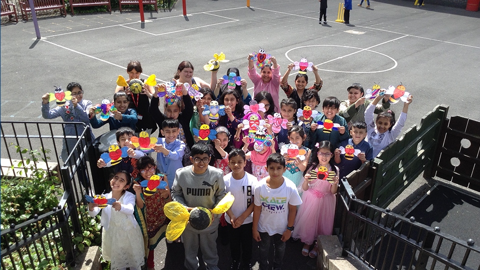 Pupils at Alexandra Park School with some of their 'Bee' Peace work models Pupils at Alexandra Park School with some of their 'Bee' Peace work models
