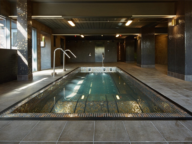 RED Manufacturing’s steel jacuzzi pool framework, wall and column cladding for steam room and sauna facilities at the Waterside Hotel & Leisure Club in Didsbury, Manchester.