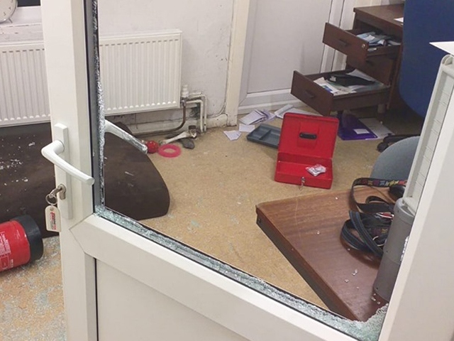 Thieves ransacked the offices Thieves ransacked the offices