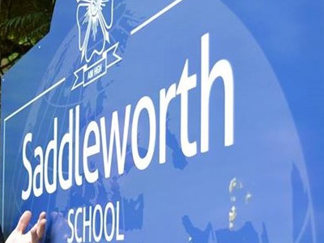 New Saddleworth School approved