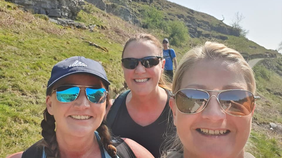 Friends will hike Machu Picchu Friends will hike Machu Picchu