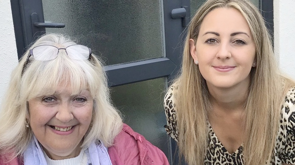 Suzanne Bradshaw and her daughter, Amy