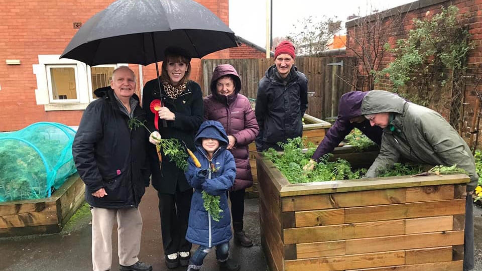 Angela Rayner joins Failsworth Growing Hub Angela Rayner joins Failsworth Growing Hub