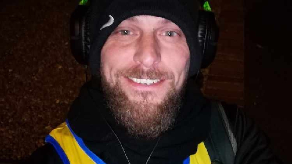 Oasis Head of Wellbeing Chris Mason set off to complete his challenge at 2.26am! Oasis Head of Wellbeing Chris Mason set off to complete his challenge at 2.26am!