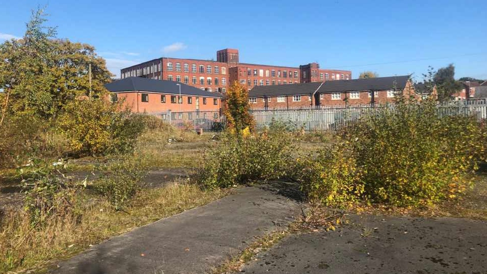 Planning chiefs have given permission for 39 new homes to be constructed at land off Edge Lane Street in Royton