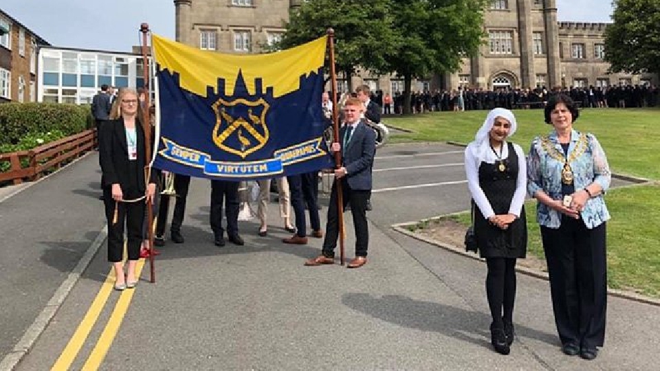 The Mayor of Oldham, Cllr Ginny Alexander, and Youth Mayor Samah Khalil at the start of the Blue Coat School Founders Parade last year