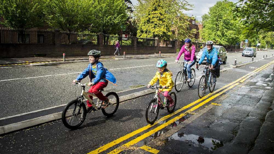 Local authorities have been asked to develop short-term walking and cycling schemes to help the public stay socially distanced while getting around during the coronavirus pandemic