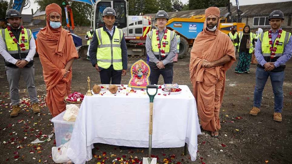 Pictured at the ground-breaking ceremony (left to right) are: Jordan Stent, Swami Ghanshyamprasad Dasji, Suresh Gorasia, Jason McKnight, Swami Dhyanswarup Dasji and Josh Marrs