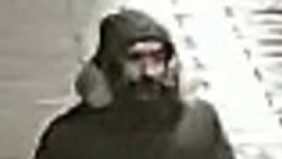 Do you recognised this man? Do you recognised this man?