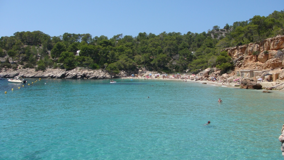 Oldham is hotter than Ibiza today Oldham is hotter than Ibiza today