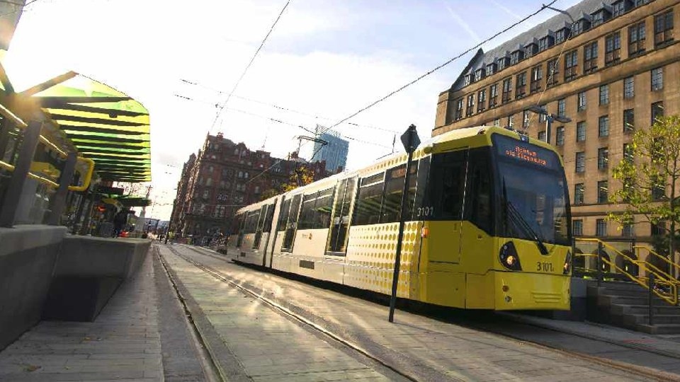 Metrolink’s trams are ventilated through fans on the roof and air diffusers in the ceiling, with air exhausted from under-seat vent holes