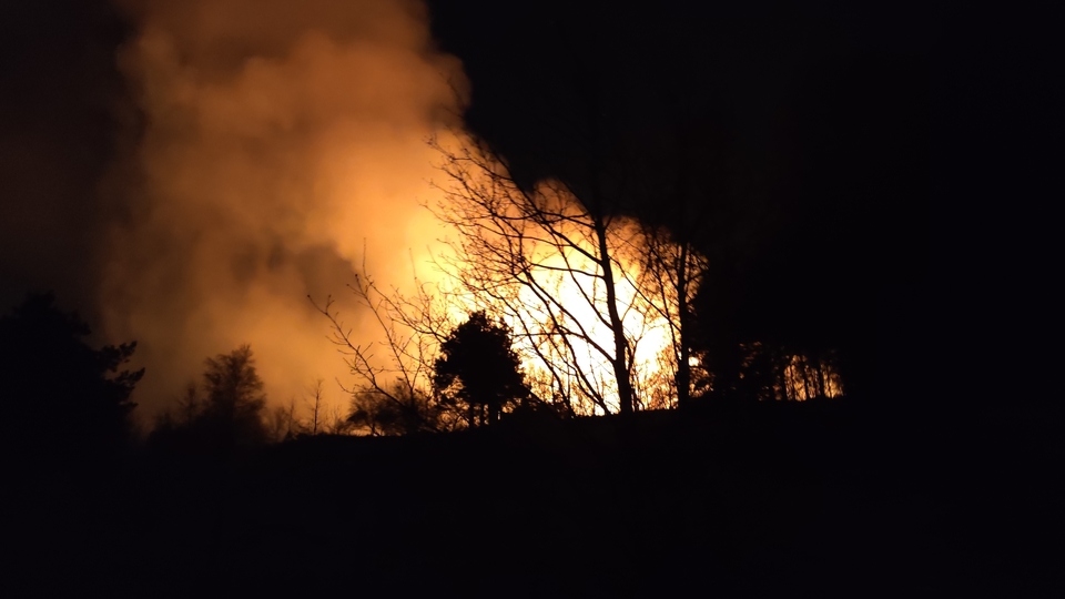 The scene of the blaze above Dovestone last night. Images courtesy of Brian Banawich