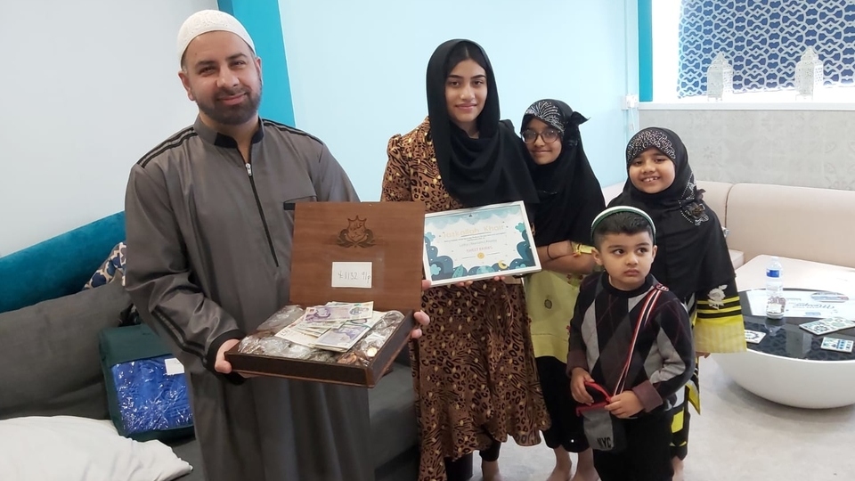 Aleeza (13), Mariam (10) and Laiba (7) sprung their ideas into action during Ramadan Aleeza (13), Mariam (10) and Laiba (7) sprung their ideas into action during Ramadan
