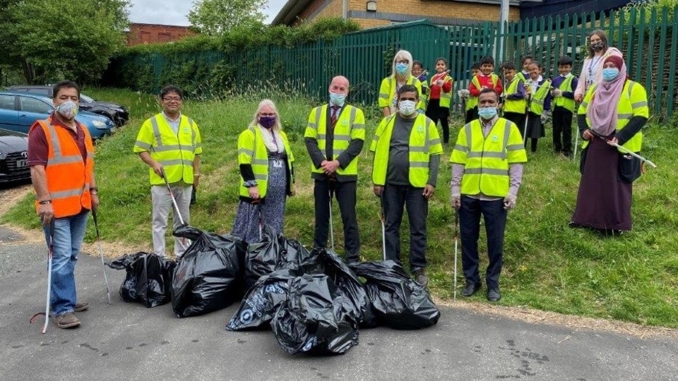 Local residents really got stuck in during the Great British Spring Clean Local residents really got stuck in during the Great British Spring Clean