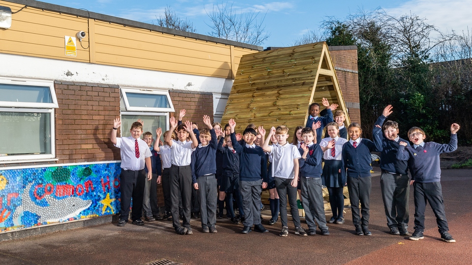 Children taking part in the 'Message in a Bottle Top' campaign last year, 2021. Children taking part in the 'Message in a Bottle Top' campaign last year, 2021.