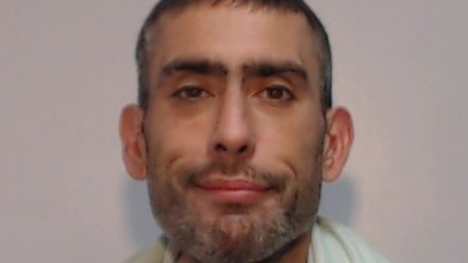 Lee Ullah, of no fixed abode, was jailed for more than 3 years. Lee Ullah, of no fixed abode, was jailed for more than 3 years.