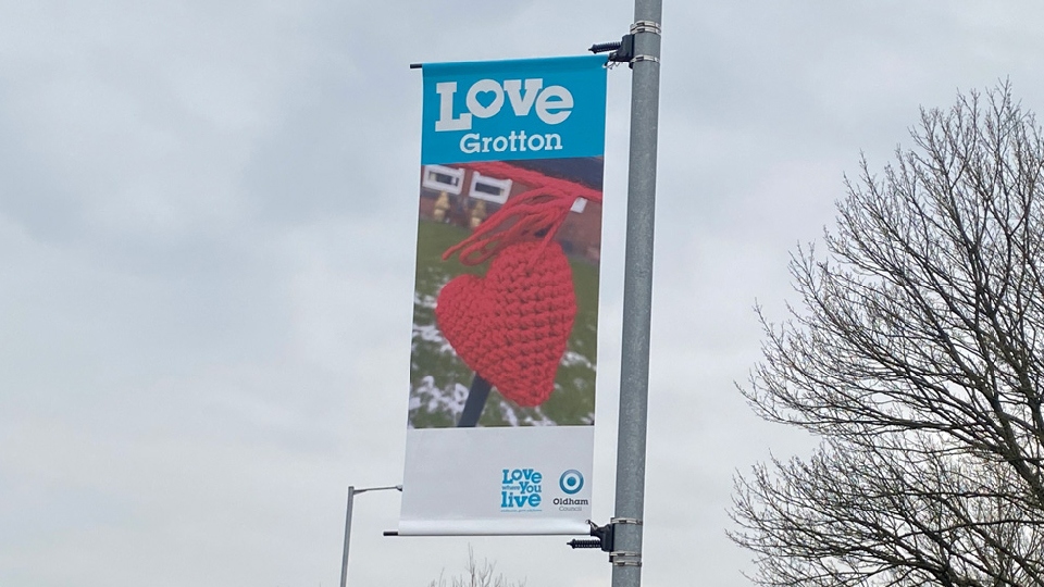 The banner in Grotton