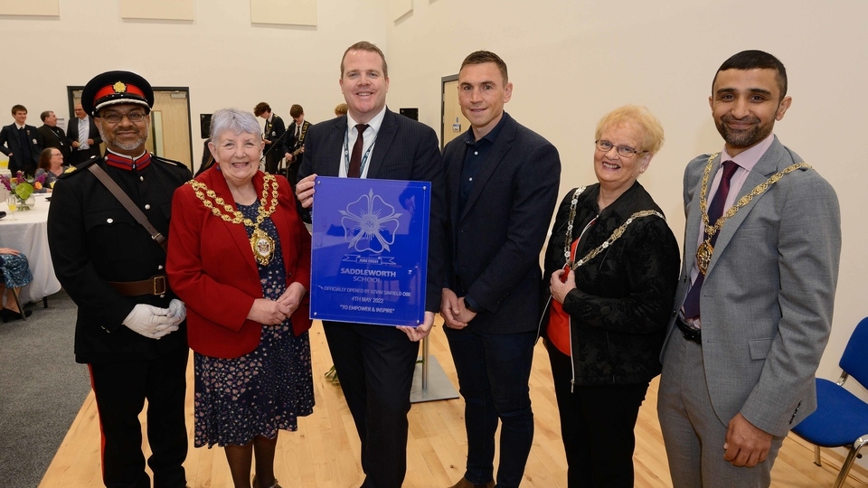 Kevin Sinfield OBE joined teachers and dignitaries to officially open the new state-of-the-art Sadddleworth School.
