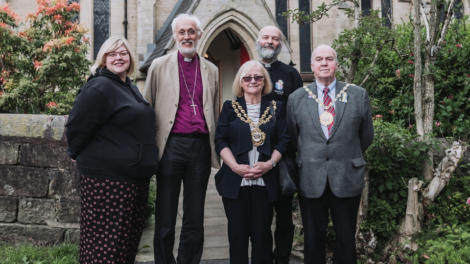 (L-R) Lucie Reilly, Lay Reader; the Bishop of Manchester, David Walker; The Mayor Oldham, Cllr Elaine Garry; the Vicar of Waterhead, Paul Monk, and the Mayor's Consort, Cllr Graham Shuttleworth (L-R) Lucie Reilly, Lay Reader; the Bishop of Manchester, David Walker; The Mayor Oldham, Cllr Elaine Garry; the Vicar of Waterhead, Paul Monk, and the Mayor's Consort, Cllr Graham Shuttleworth
