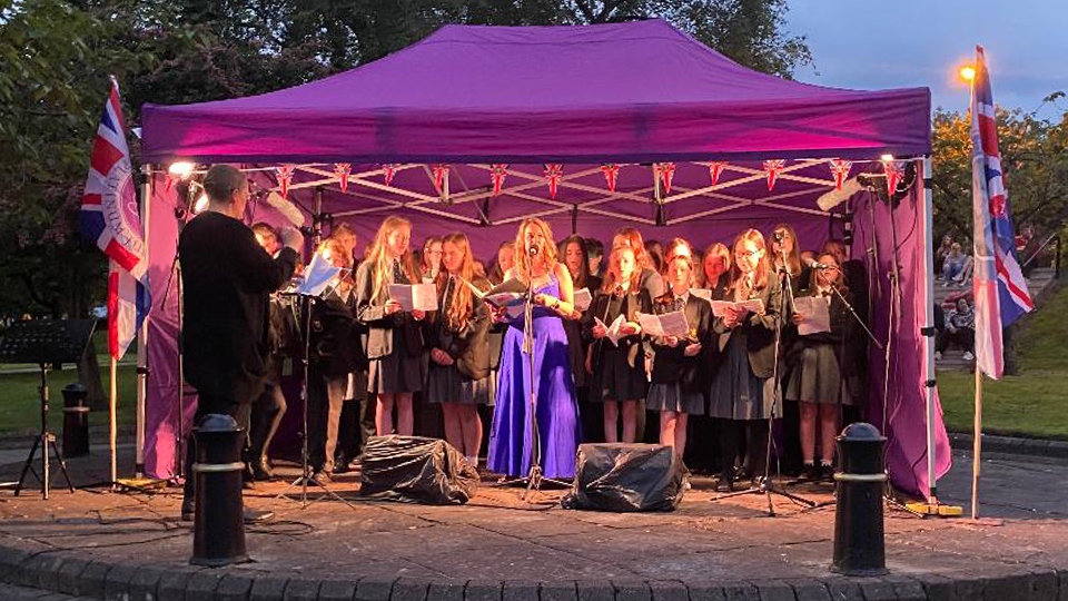 The Crompton House School choir The Crompton House School choir