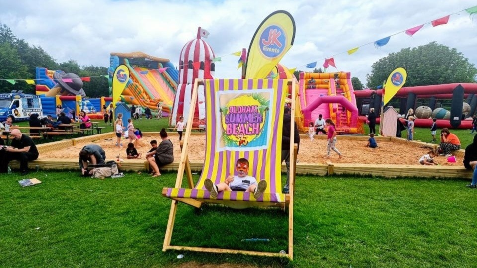 After a massive turnout last year and excellent feedback from the beach go-ers, organizers are now returning to Alexandra Park with the 100 square meter decked beach attraction