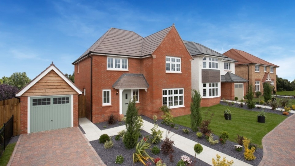 Examples of Redrow’s Heritage Collection homes that have been built in Oldham recently: Saddleworth View in Moorside