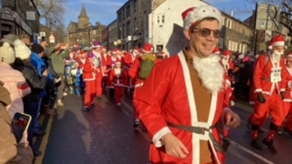 Punters said the Saddleworth Santa Dash, now an iconic annual event, should be celebrated as the SANTA-WORTH DASH