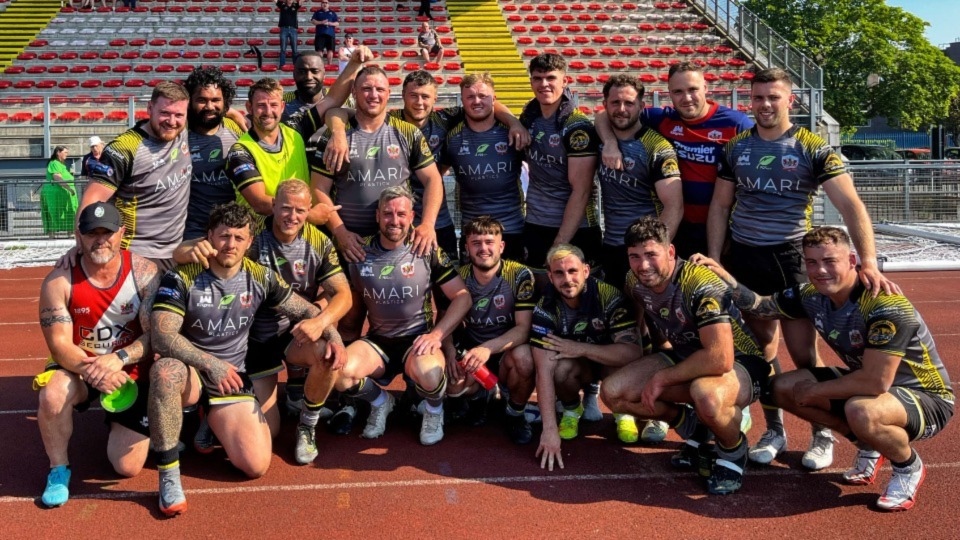 The Oldham team pose for the camera after their thumping victory at the New River Stadium. Image courtesy of ORLFC