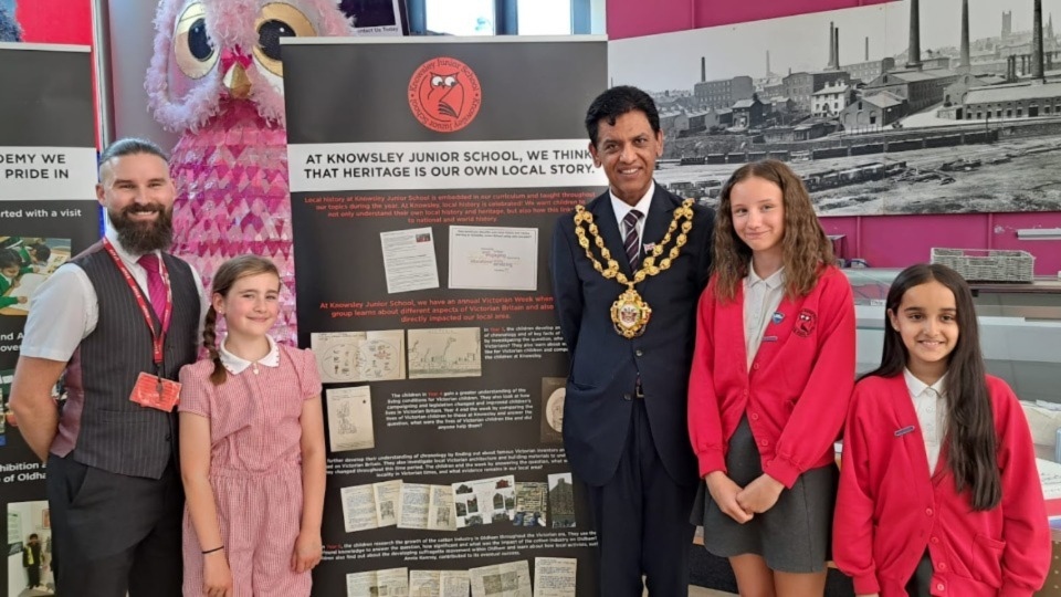 Pupils from Knowsley Junior School with Mayor of Oldham Councillor Dr Zahid Chauhan FRCGP OBE