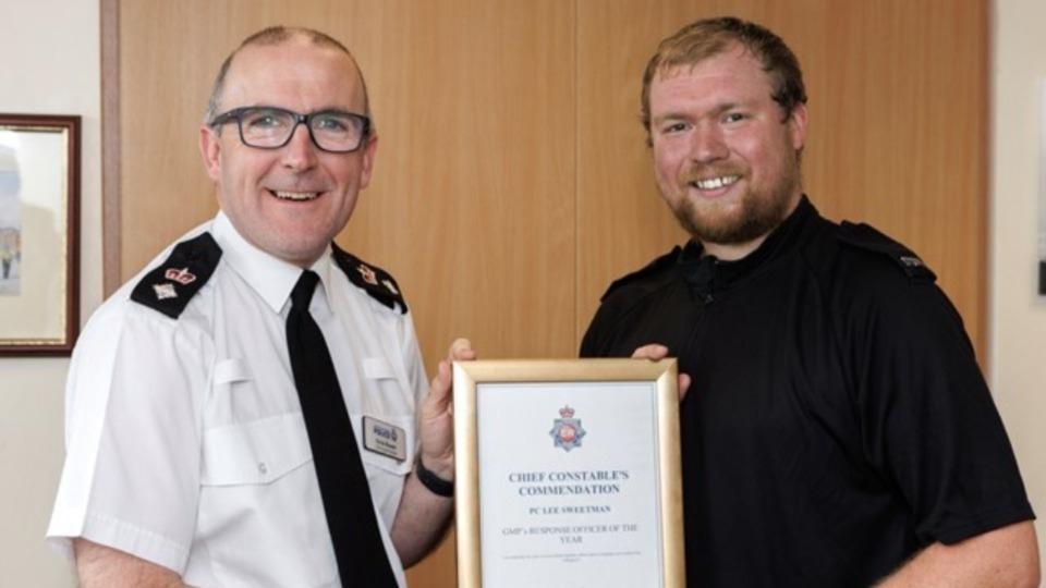 Lee Sweetman (right) is pictured with Chief Superintendent Chris Goodman-Bowen Lee Sweetman (right) is pictured with Chief Superintendent Chris Goodman-Bowen