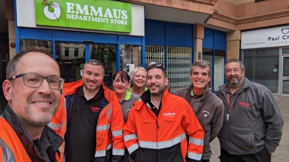Cadent’s Kevin Hegarty, Chris Campbell, Paul Clarke and Sean Smith joined Head of Support at Emmaus in Lancashire Karen and Support Worker Rachael alongside John, who is supported by the charity, to help people who are street homeless