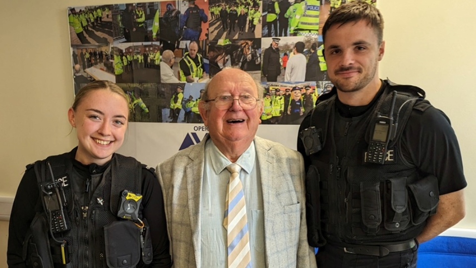 PC Holt, Mr Barton and PC Bennett are pictured at Oldham Police Station PC Holt, Mr Barton and PC Bennett are pictured at Oldham Police Station