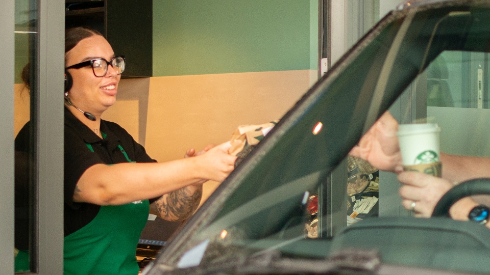 Starbucks Oldham is open from 8am-8pm Monday to Sunday. Images courtesy of Rent My Eyes / Starbucks