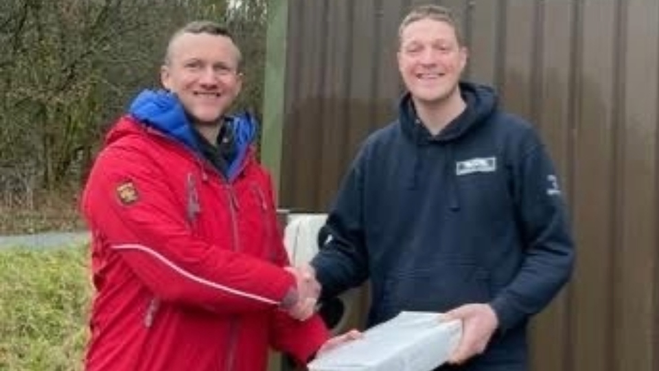 Pictured (left) are OMRT Team Leader Rob Tortoiseshell with VA Project Manager, Chris Guest