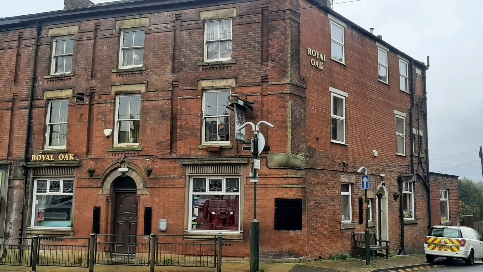 The famous old Royal Oak on Union Street