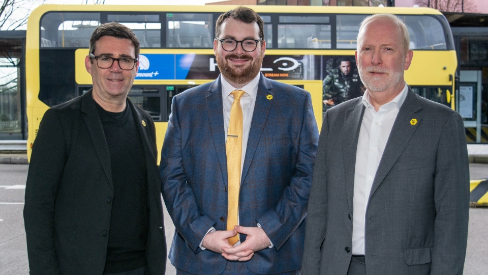 Mayor of Greater Manchester, Andy Burnham provided the update at Bury Interchange alongside Transport Commissioner, Vernon Everitt and Cllr Eamonn O'Brien