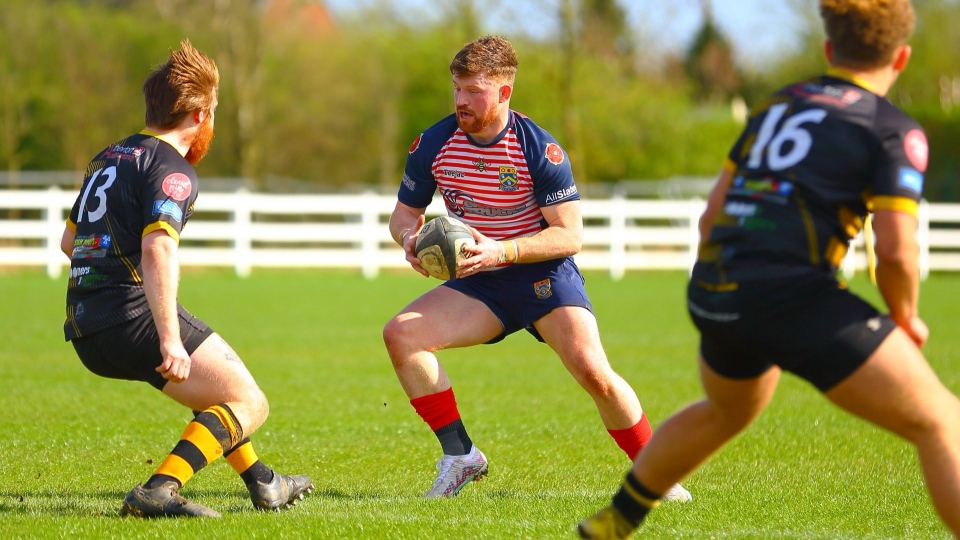 Alex Jobson makes a break at Leigh